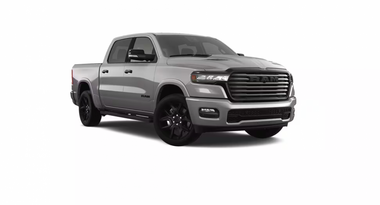 RAM 1500 4x4 Laramie Night RAM 1500 4x4 Laramie Night